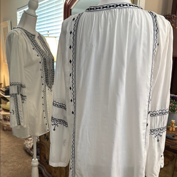 Raj Navy Blue and White Embroidered Tunic with Mandarin Collar - Picture 7 of 11